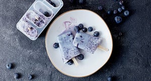 Blueberry Cheesecake Protein Ice Lollies
