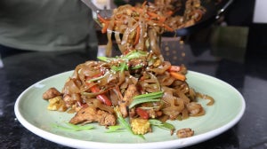 Low Carb Noodles Meal | Chicken Chow Mein Recipe
