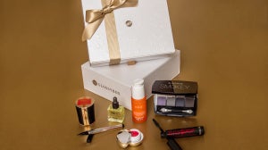 The Holiday Limited Edition GLOSSYBOX Unboxed!