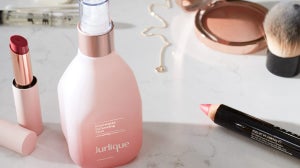 How Hydrating Mists Work with Jurlique
