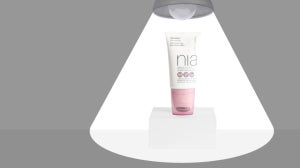 In The Spotlight: Nia Tech Neck