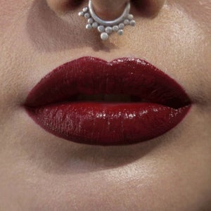 How to wear the Illamasqua Lip Lure in Virtue