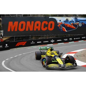 Minichamps 1:18 McLaren MCL38 - Oscar Piastri - 2nd Monaco 2024