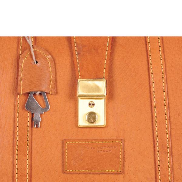 Il Tucano Italian Vintage Leather Mini Doctor'S Frame Grab Bag - Tan