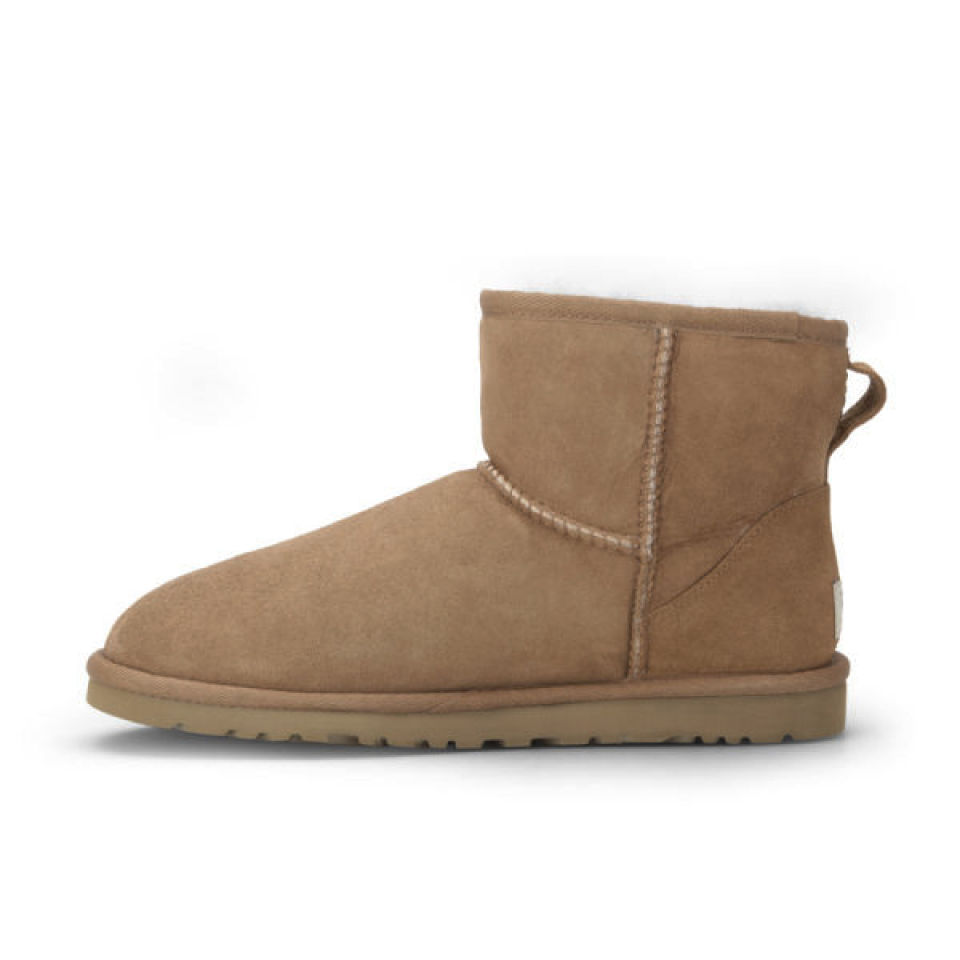 UGG Women's Classic Mini Sheepskin Boots - Chestnut