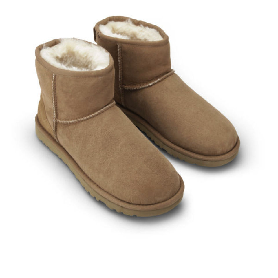 UGG Women's Classic Mini Sheepskin Boots - Chestnut
