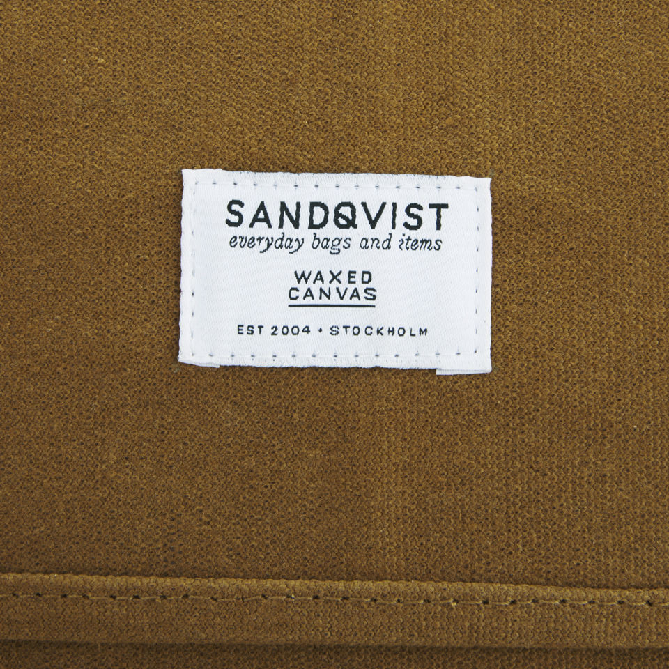 Sandqvist Men's Izzy Waxed Messenger Bag - Khaki