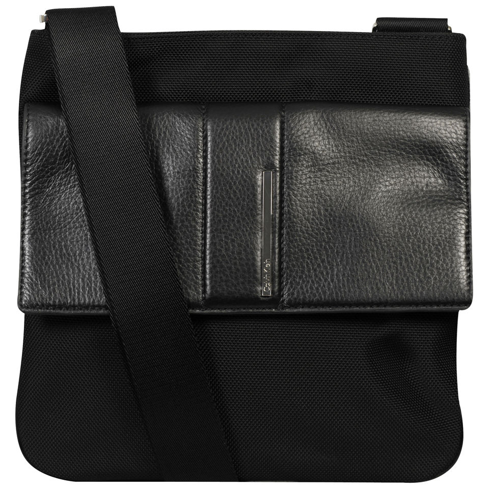 Calvin Klein Men's Luca Pebble Leather Crossbody Bag - Black