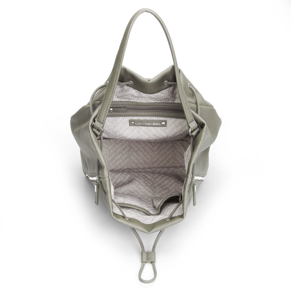 Calvin Klein Izzy Medium Drawstring Shoulder Bag - Cement