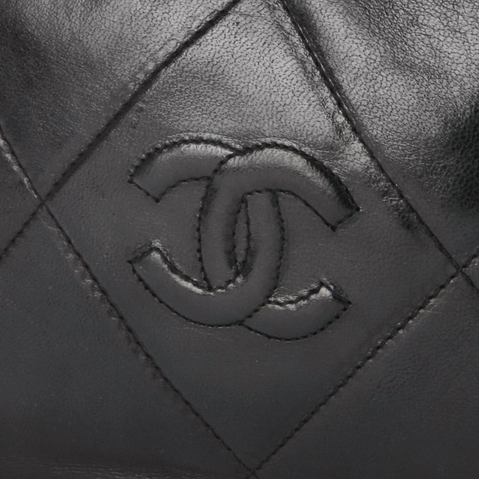 Chanel Vintage Fringe Quilted Leather Shoulder Bag - Black