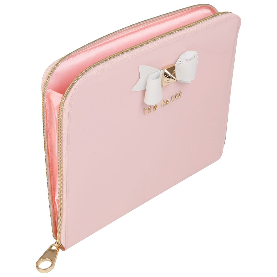 Womens bow 2025 case