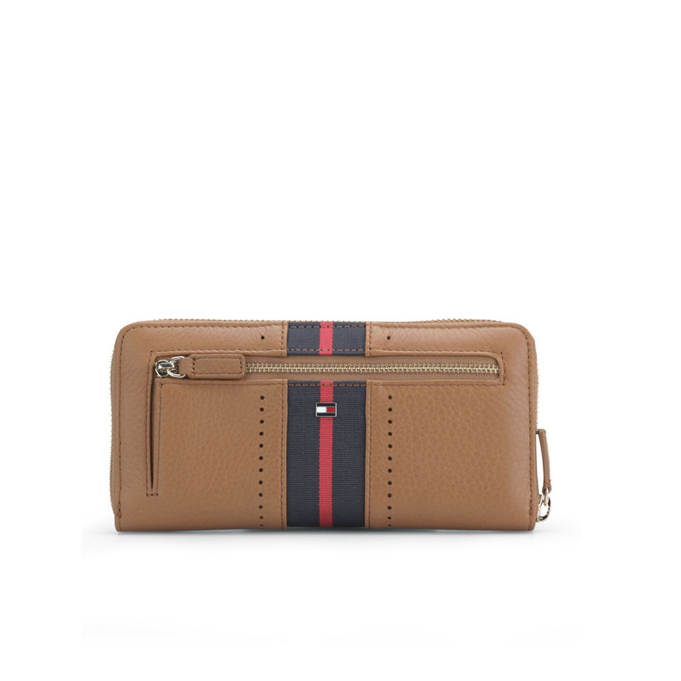 Tommy Hilfiger Women's Waverly SLG Large Zip Around Leather Purse - Tan