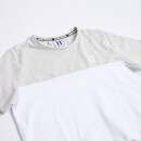Camiseta Corta con Paneles – Gris / Blanco