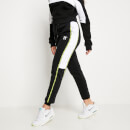 Jogginghose mit schmalem Markenstreifen – schwarz/weiß