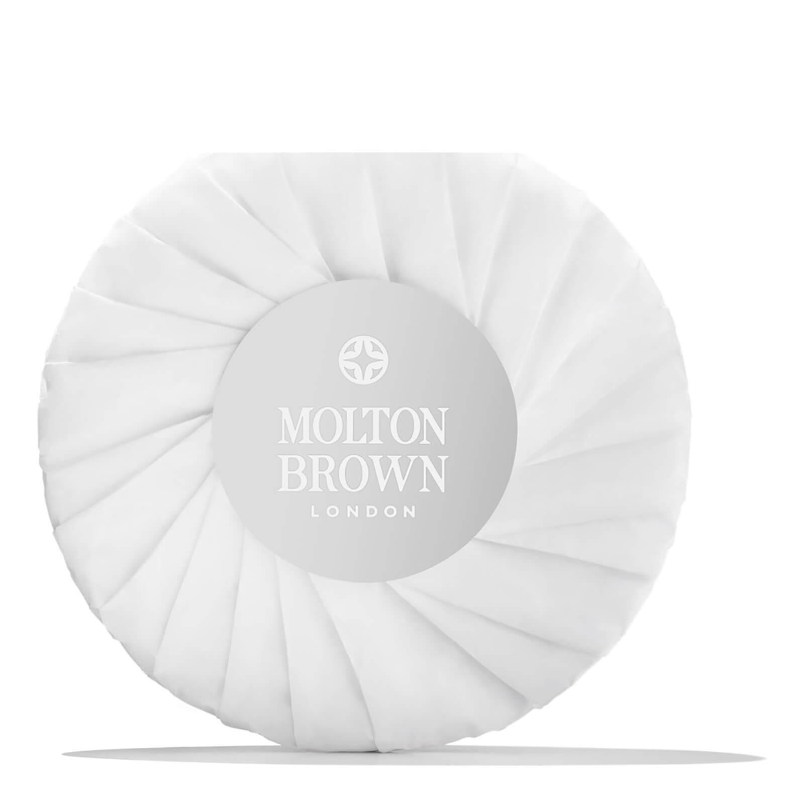 Molton Brown For Men Moisture-Rich Shaving Soap Refill 100g