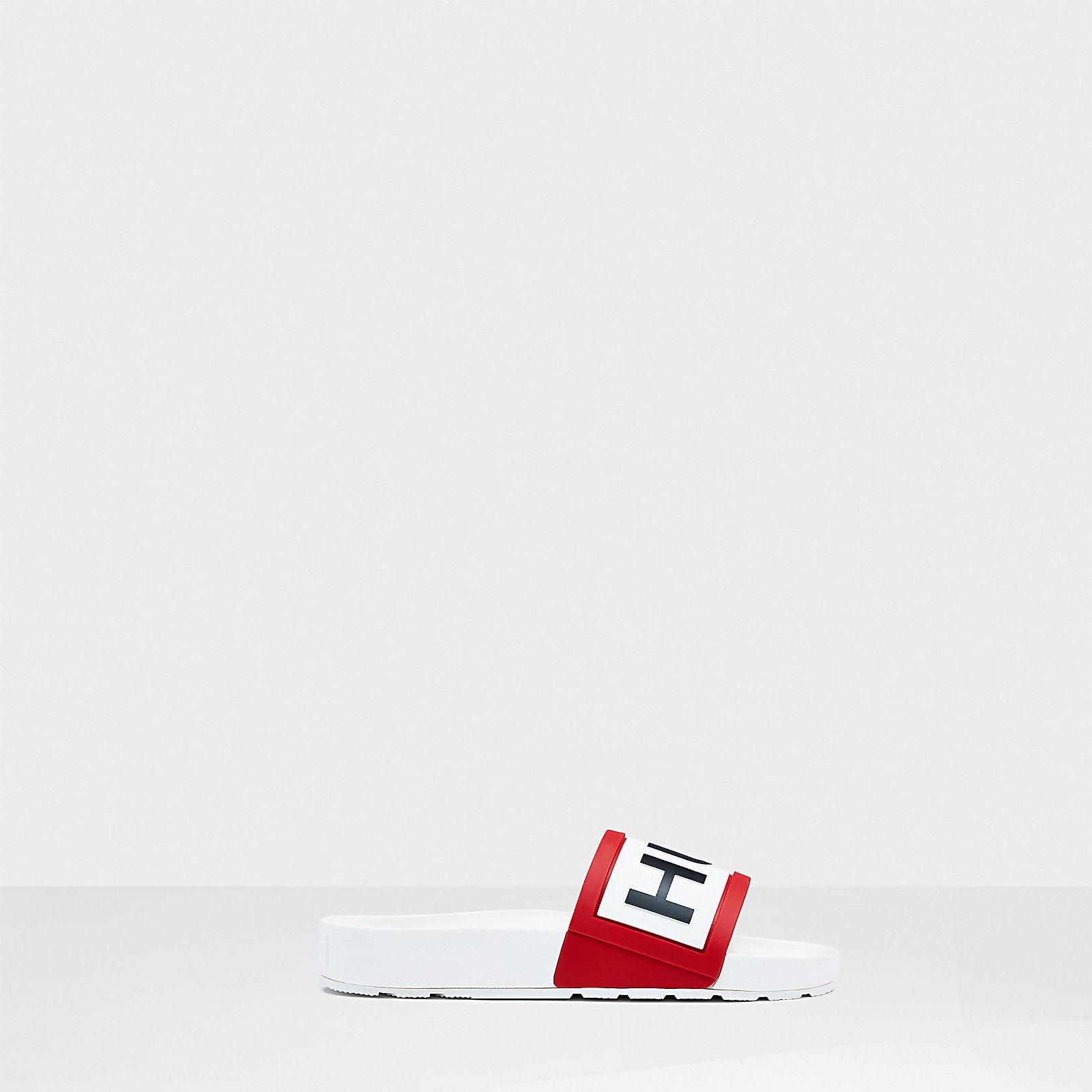 ブーツその他 HUNTER [WOMEN] In/Out Slip-On Star White/Pelican WFF1007WWUS Hunter Women's Slide Sandals - White | Allsole
