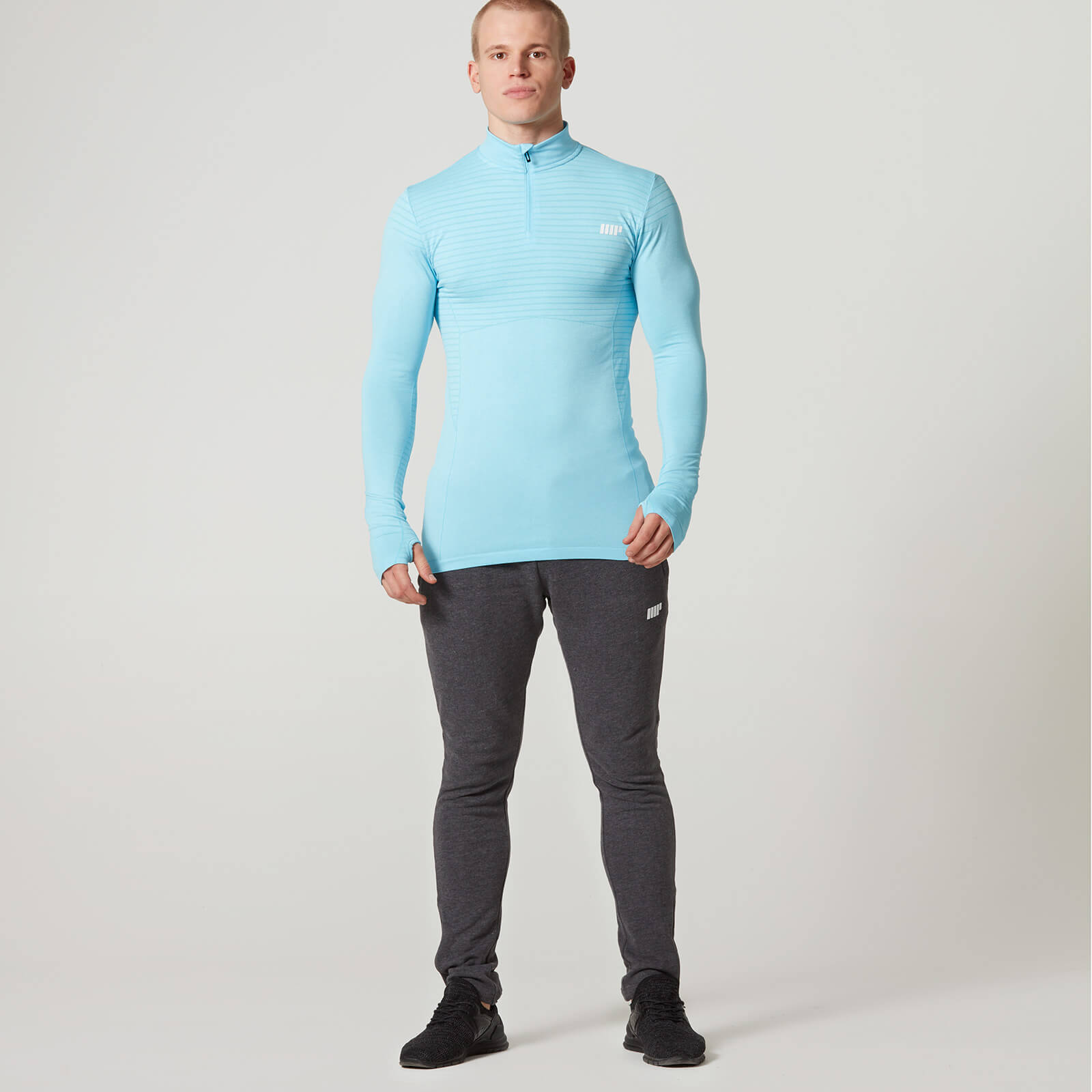 MYPROTEIN - jsfusyページ マイプロテイン メンズ シームレス 1／4 ジップトップ－ブラック