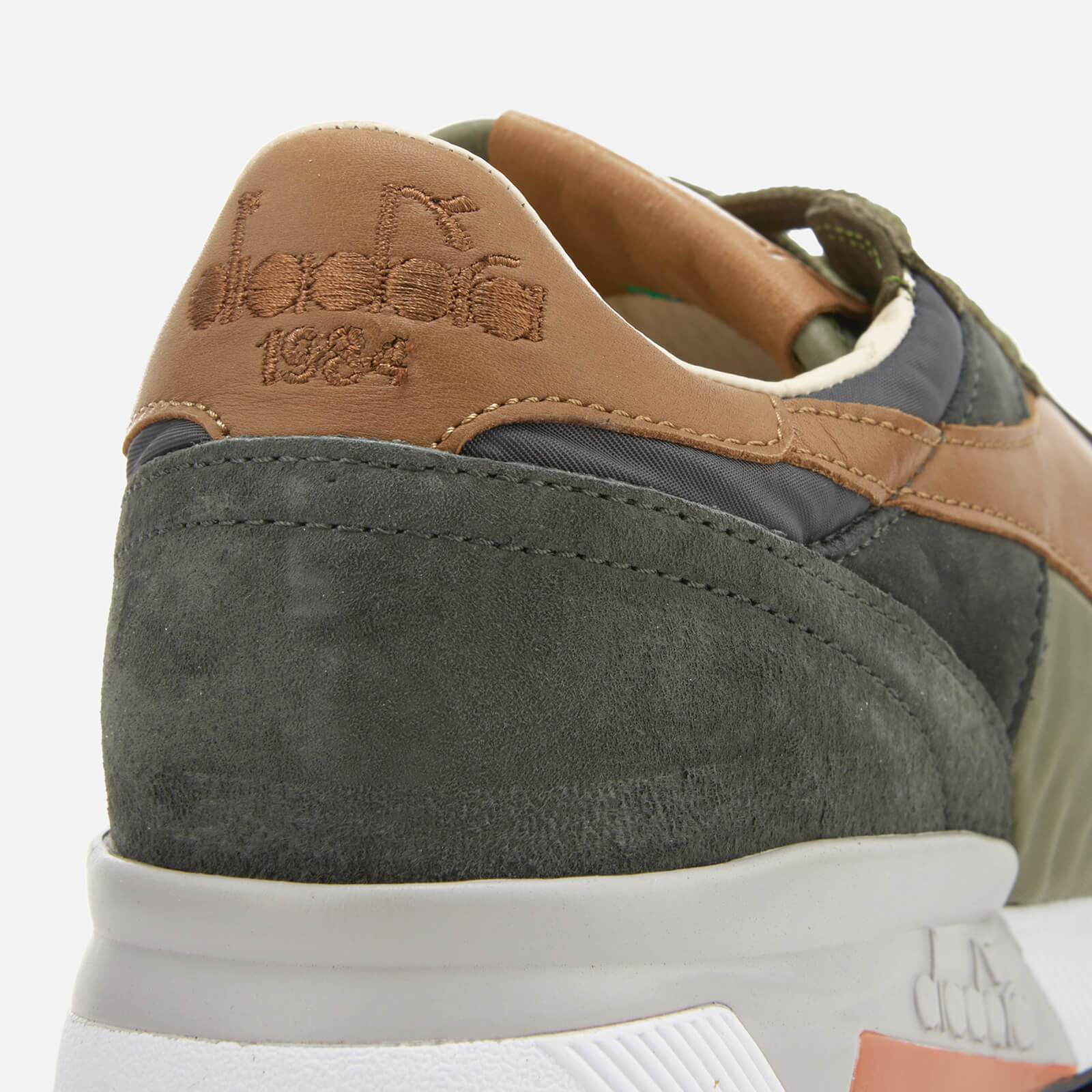 Diadora Heritage Men s Trident 90 Nyl Leather Perforated Runner Trainers Burnt Olive Phantom Allsole