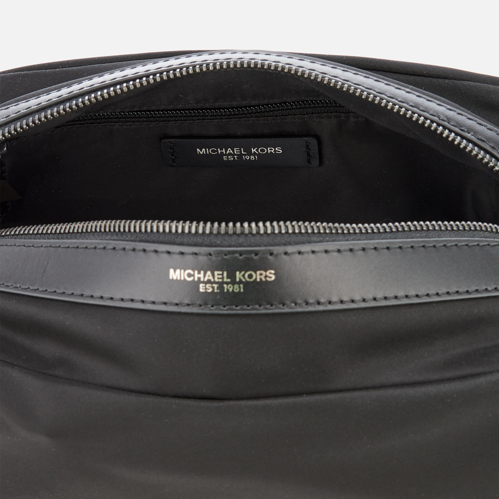 Michael Kors Men s Kent Wash Bag Black Coggles