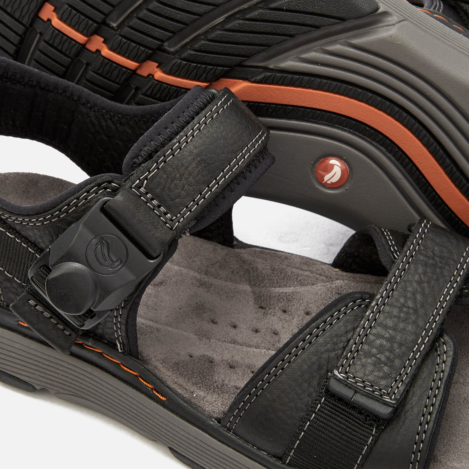 Clarks Men s Un Trek Part Leather Sandals Black Allsole