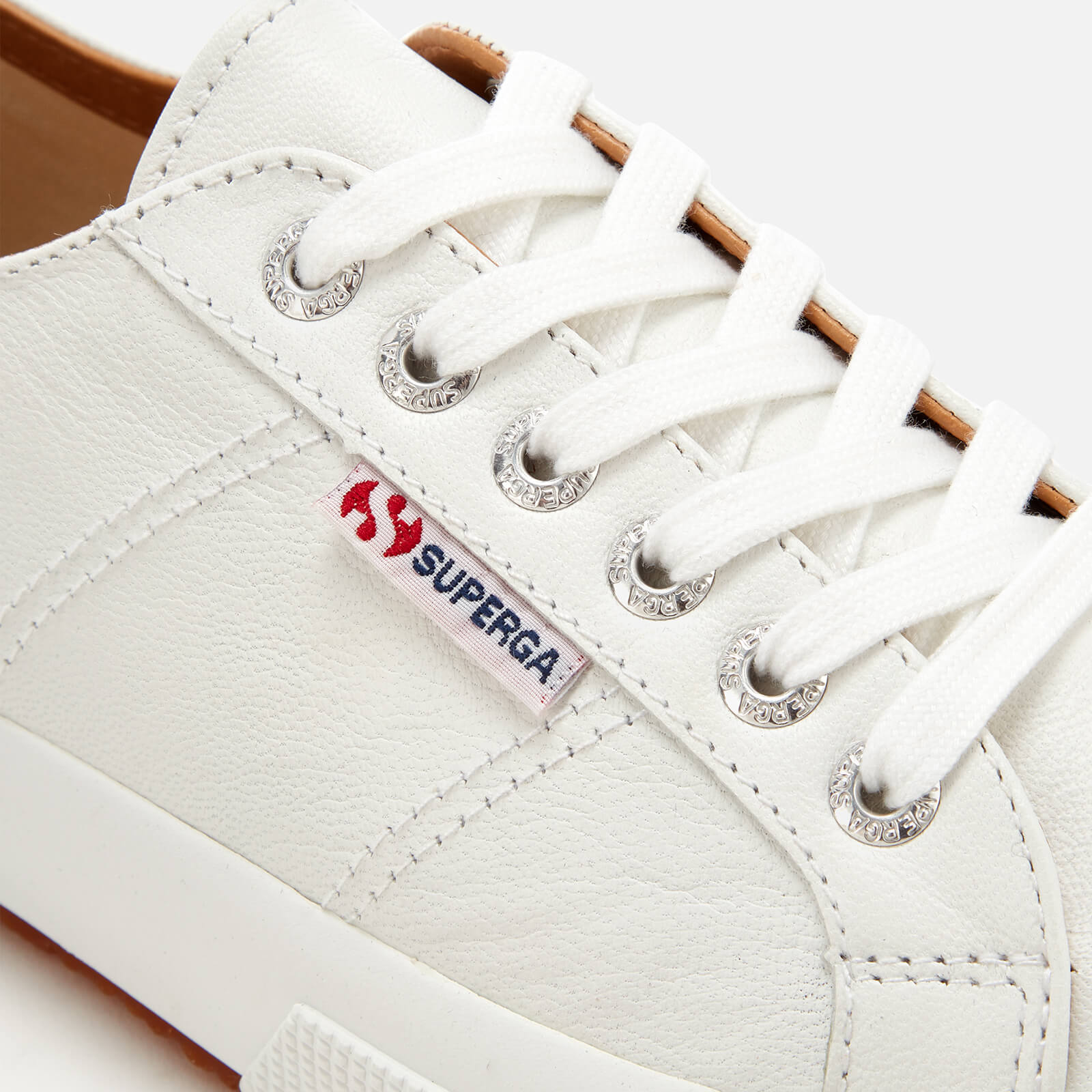 2750 nappaleau white leather top