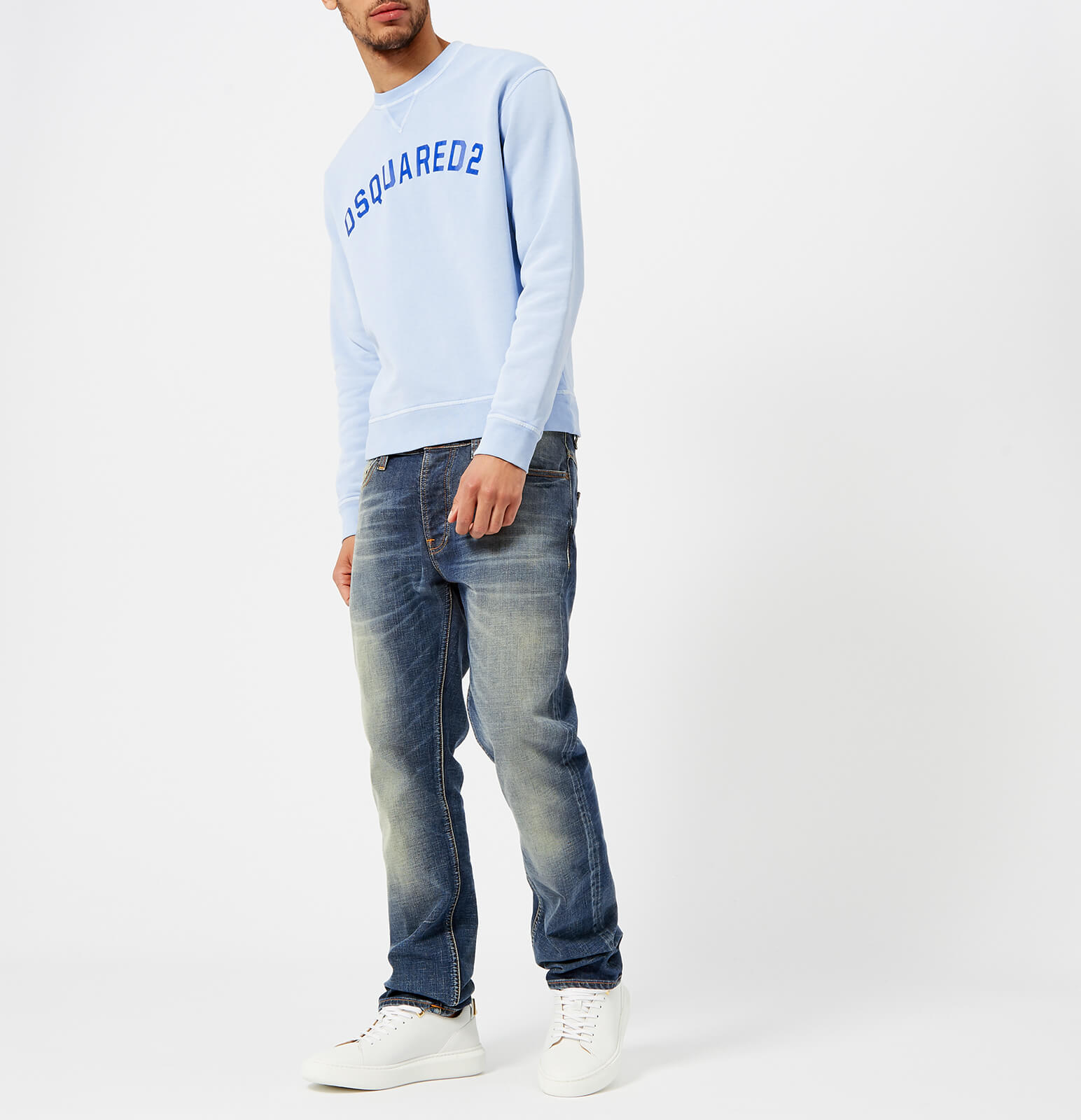 Dsquared2 Men's Dsquared2 Logo Sweatshirt - Light Blue | Coggles Dsquared2 Men's Dsquared2 Logo Sweatshirt - Light Blue | Coggles