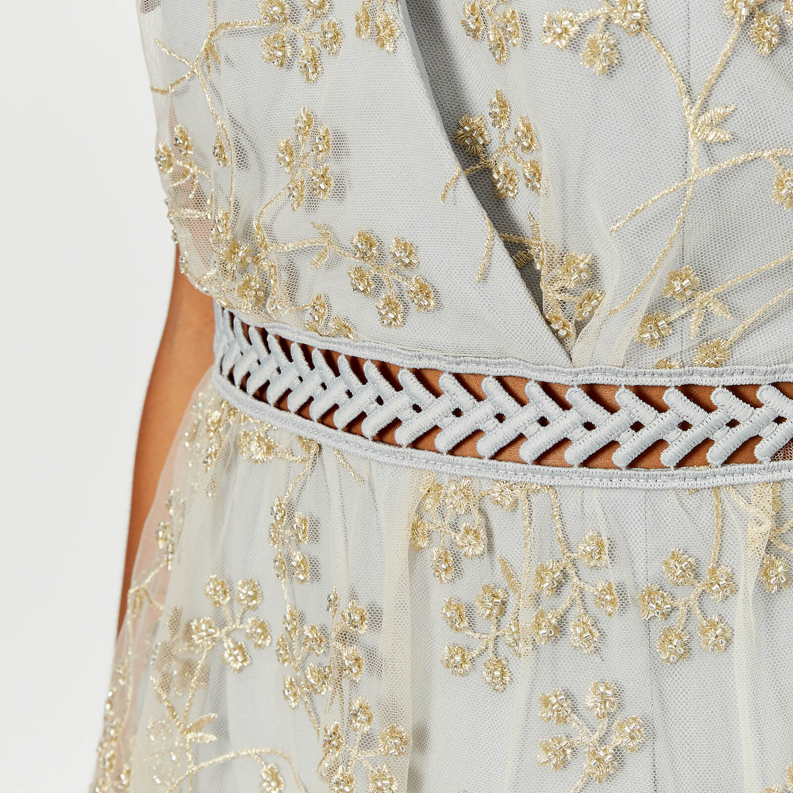 Self Portrait Women s Tiered Floral Embroidered Mesh Mini Dress Gold Grey Coggles