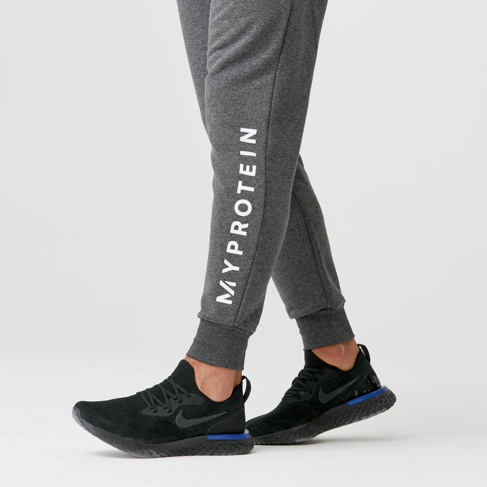MYPROTEIN - ナイキ　マイプロテイン Men's The Original Joggers｜Black｜MYPROTEIN™（マイプロテイン