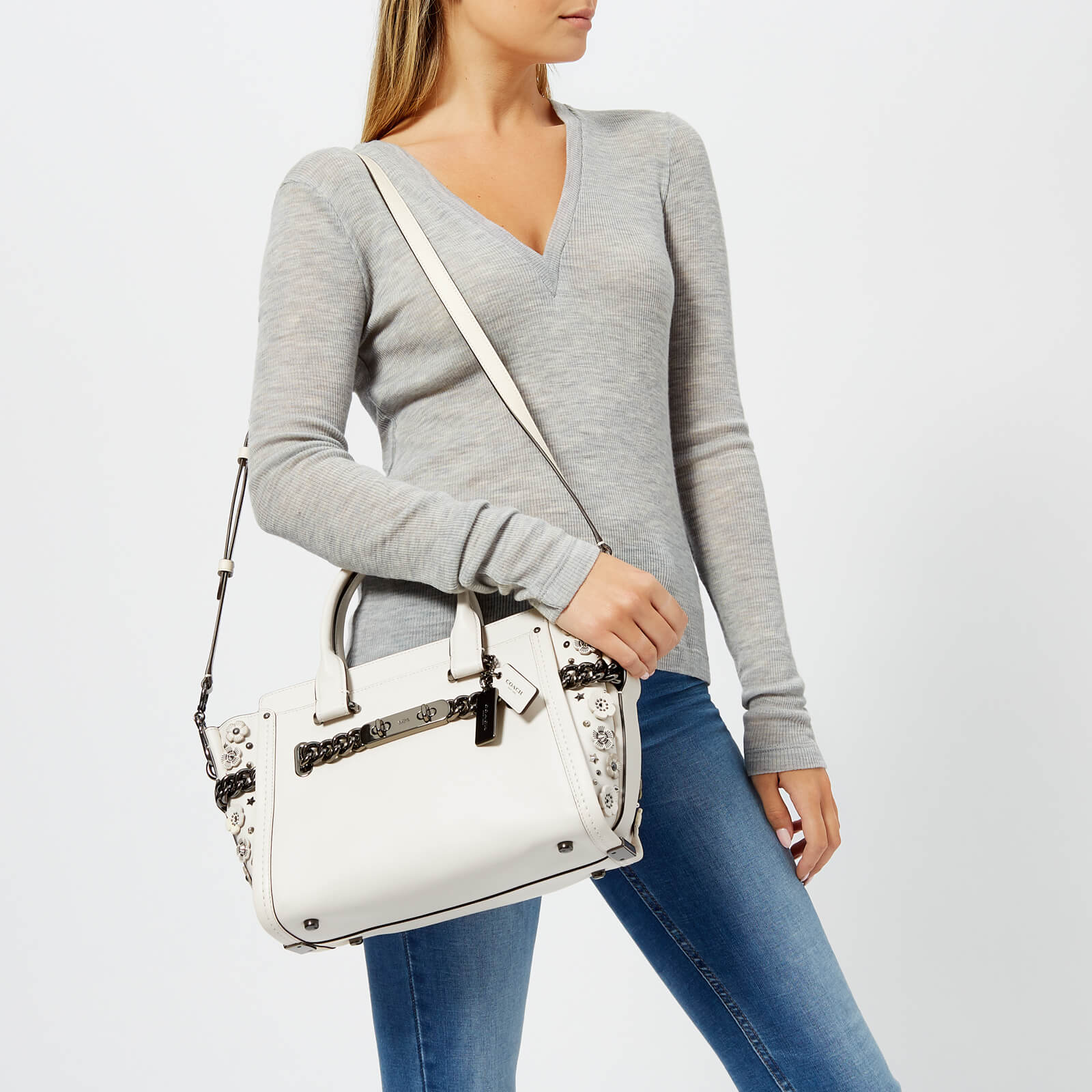 Coach Women s Swagger 27 Tote Bag Chalk Coggles