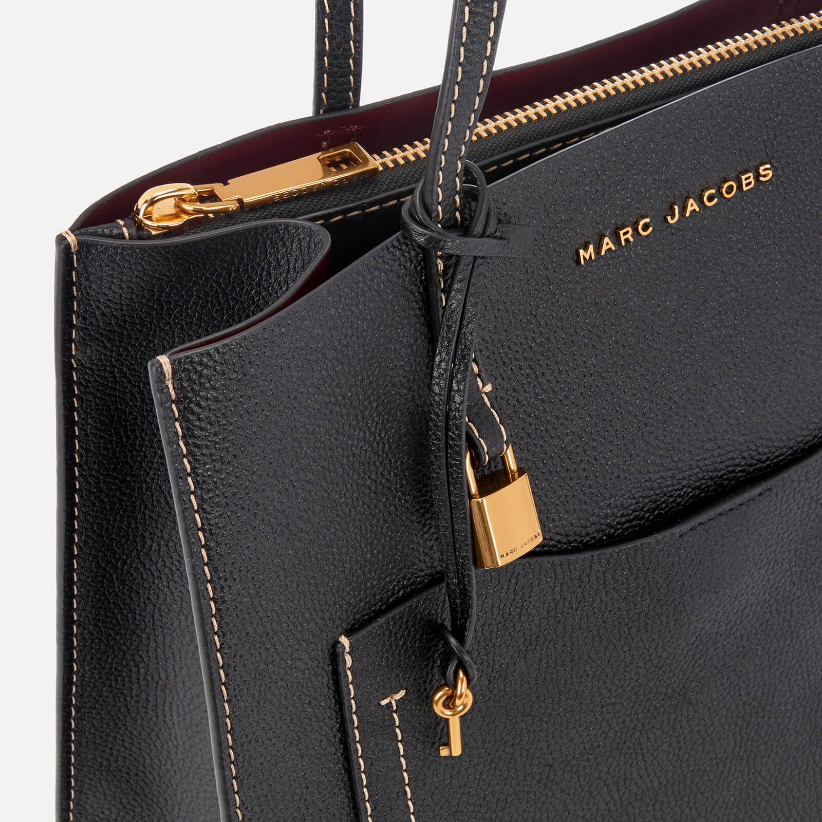 Marc jacobs medium grind t pocket deals