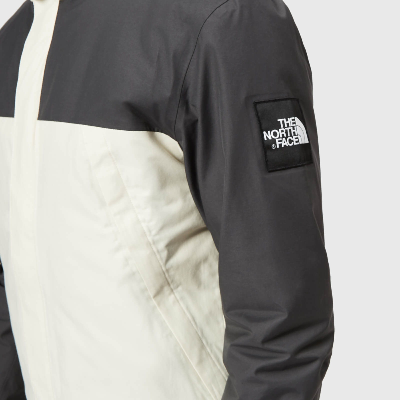 The North Face Men s 1990 Thermoball Mountain Jacket Vintage White Asphalt Grey Coggles