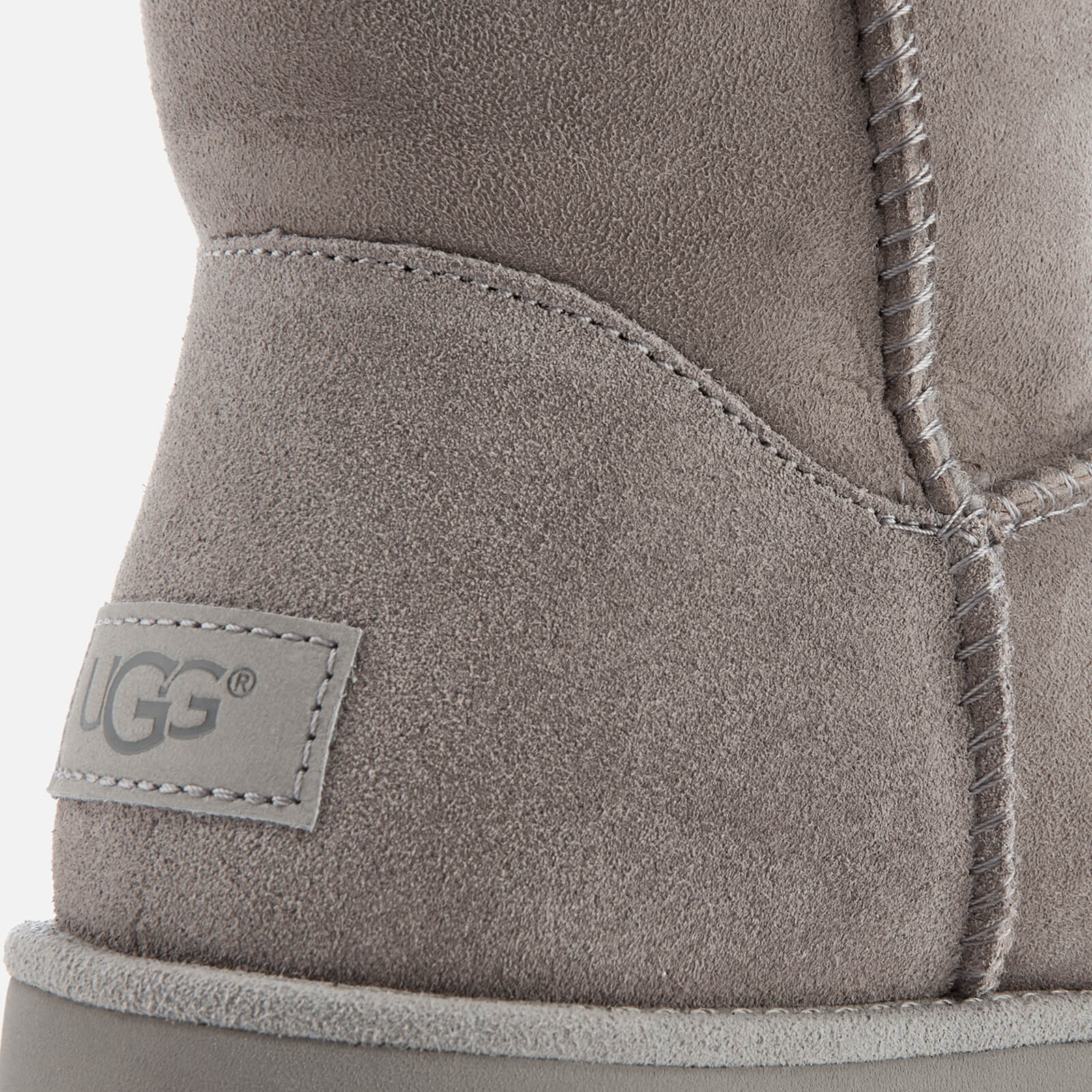 Ugg classic cuff short seal online