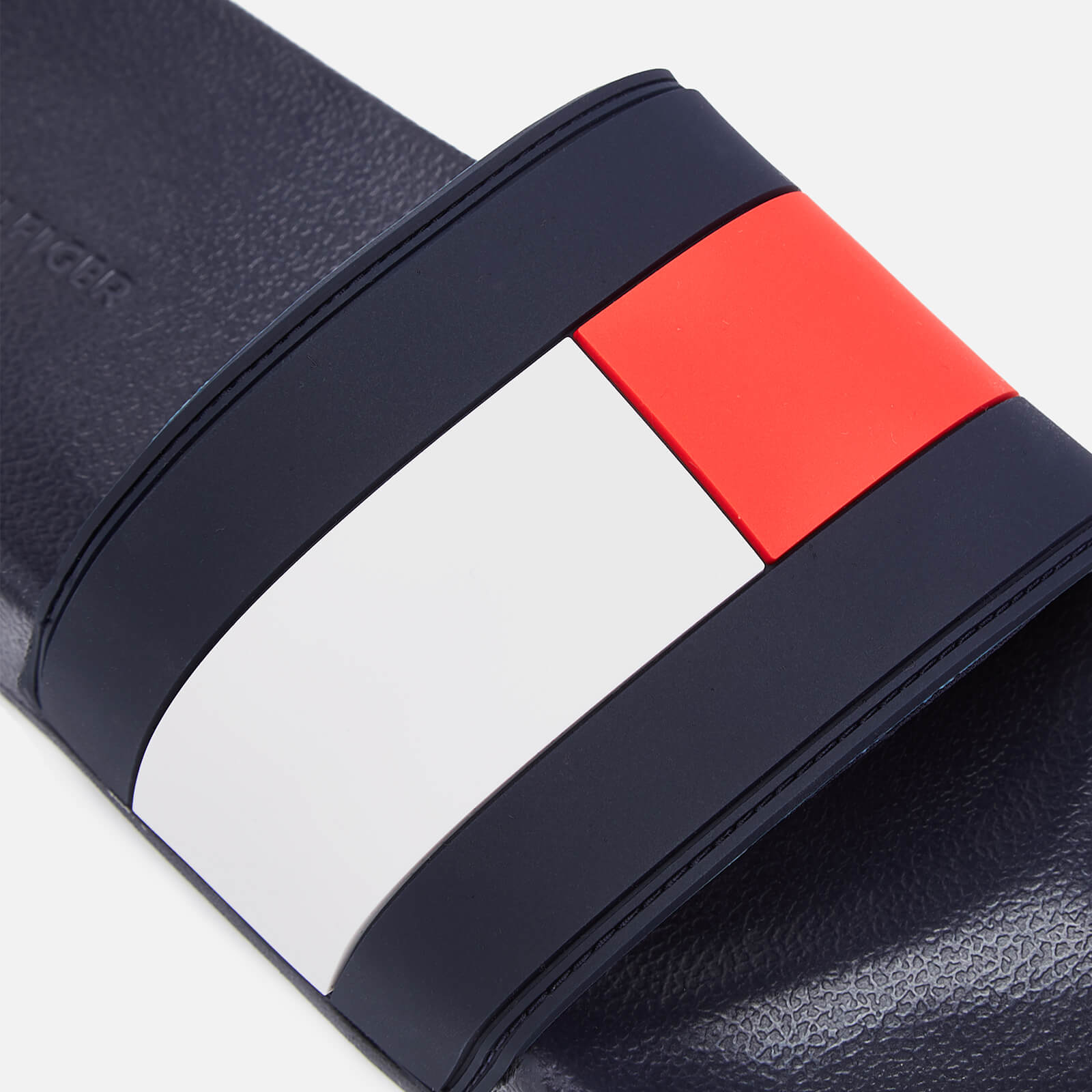 Tommy hilfiger essential flag pool slide on sale