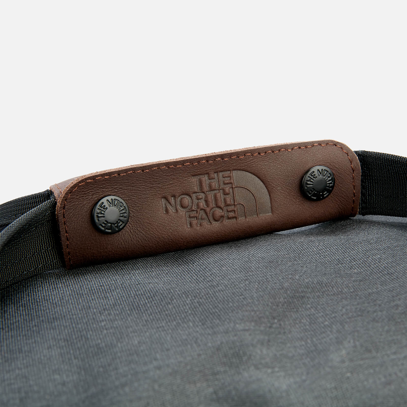 The north face berkeley medium duffel 2025