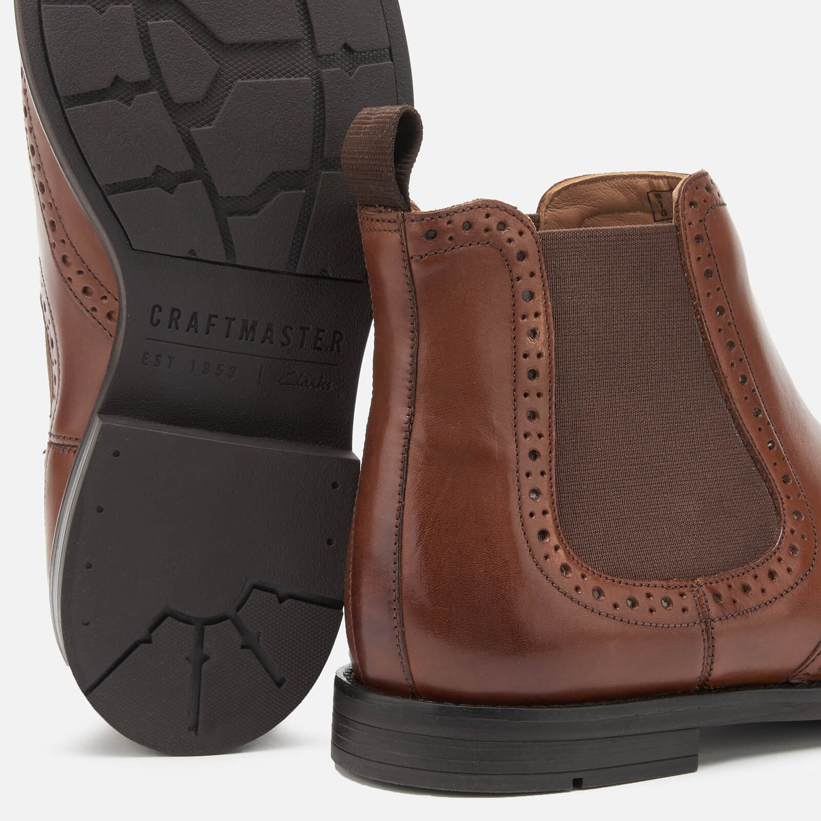 Clarks men's ronnie top chelsea boots sales