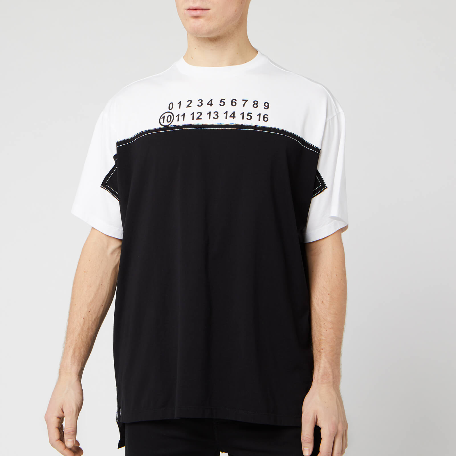 Maison Margiela Men's Hidden Logo T-Shirt - Black - S | Coggles