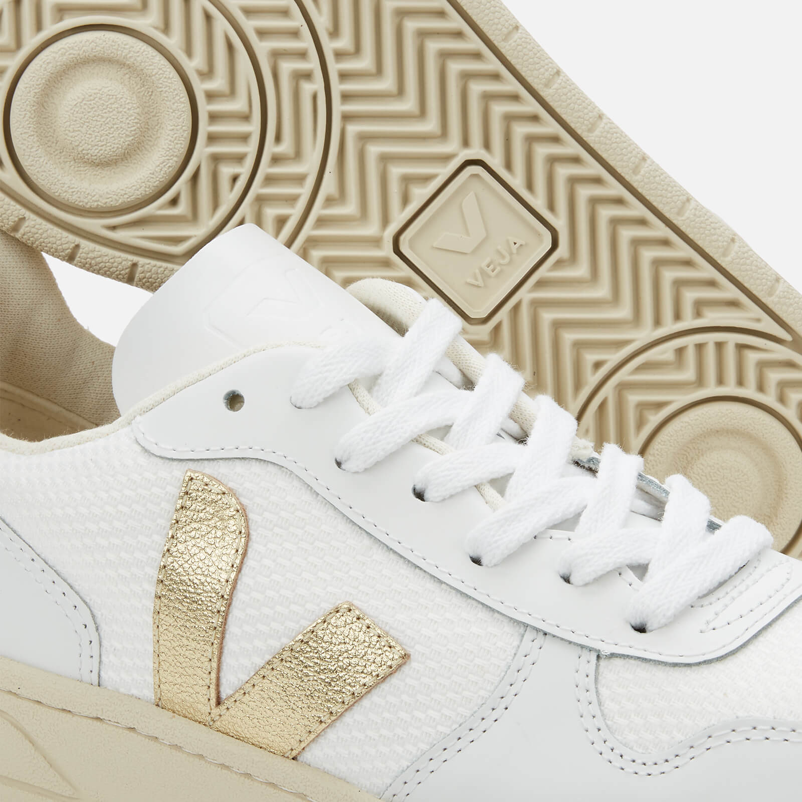 Veja white gold v10 online
