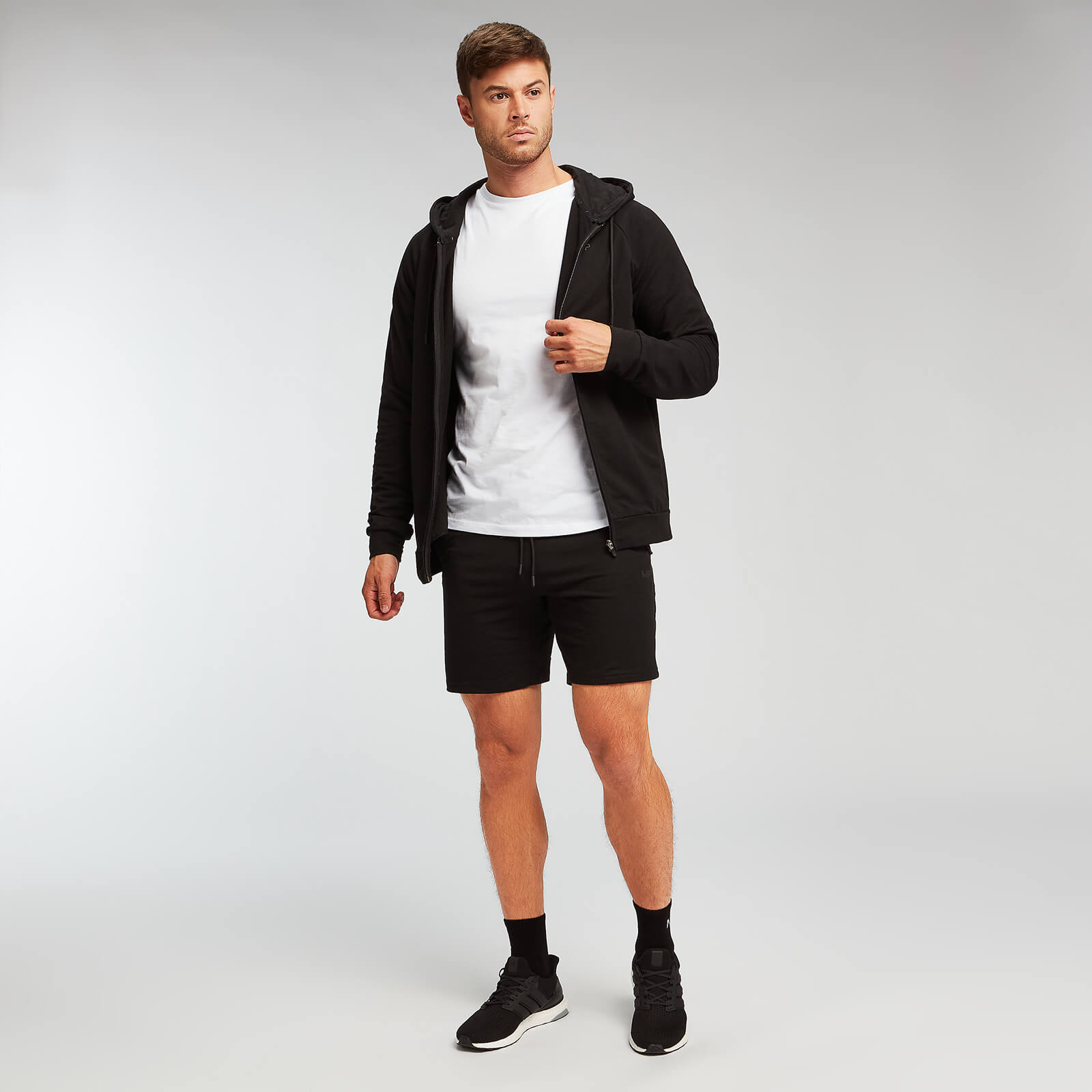 MP Men's Form Zip Up Hoodie｜ブラック｜MYPROTEIN™（マイプロテイン