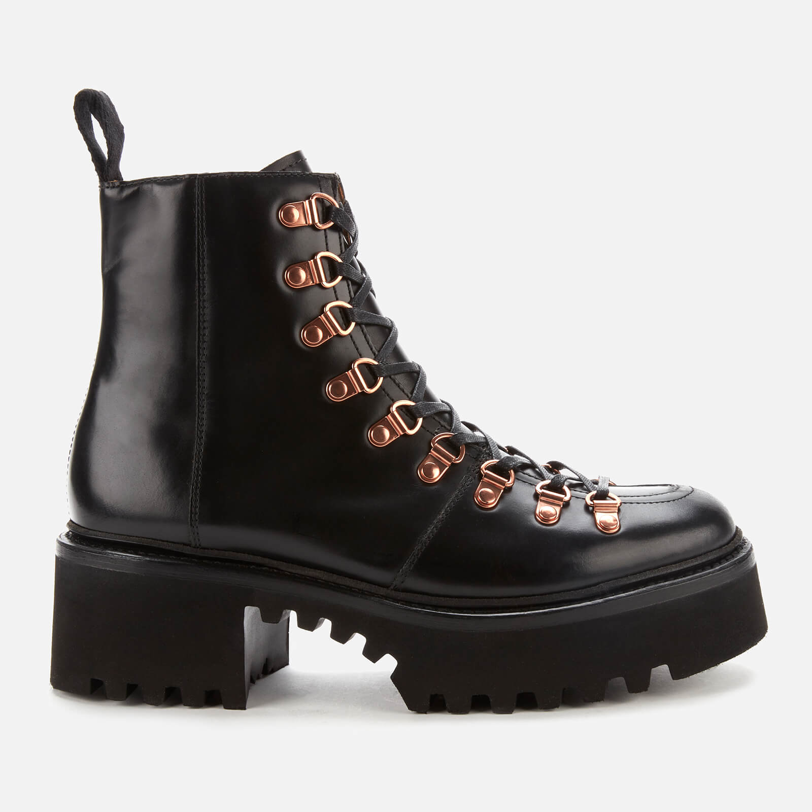 Nanette boots black top