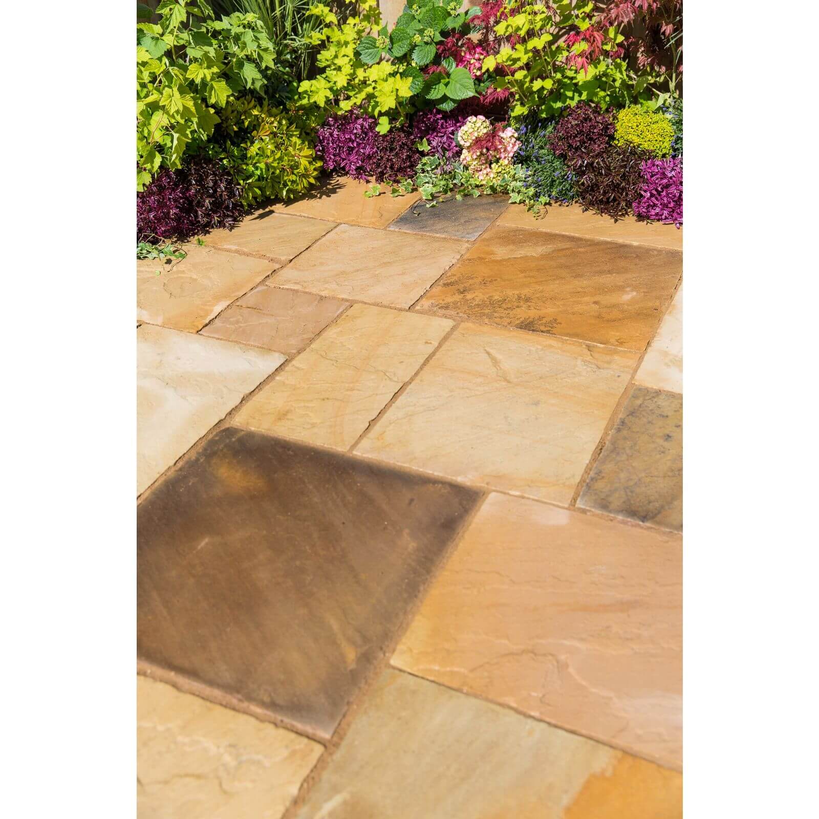 Stylish Stone Natural Sandstone 10.2sq m Eastern Sand - Full Pack of 46 Mixed Slabs