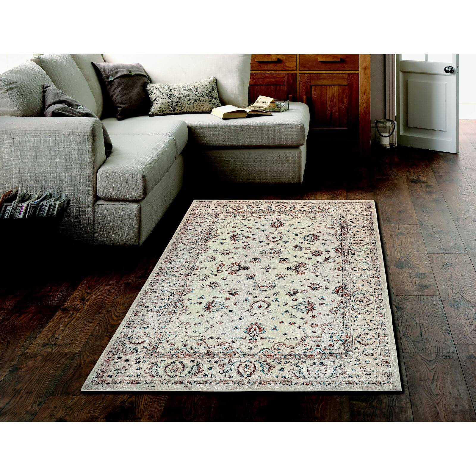 Traditional Rug 120x170cm Natural