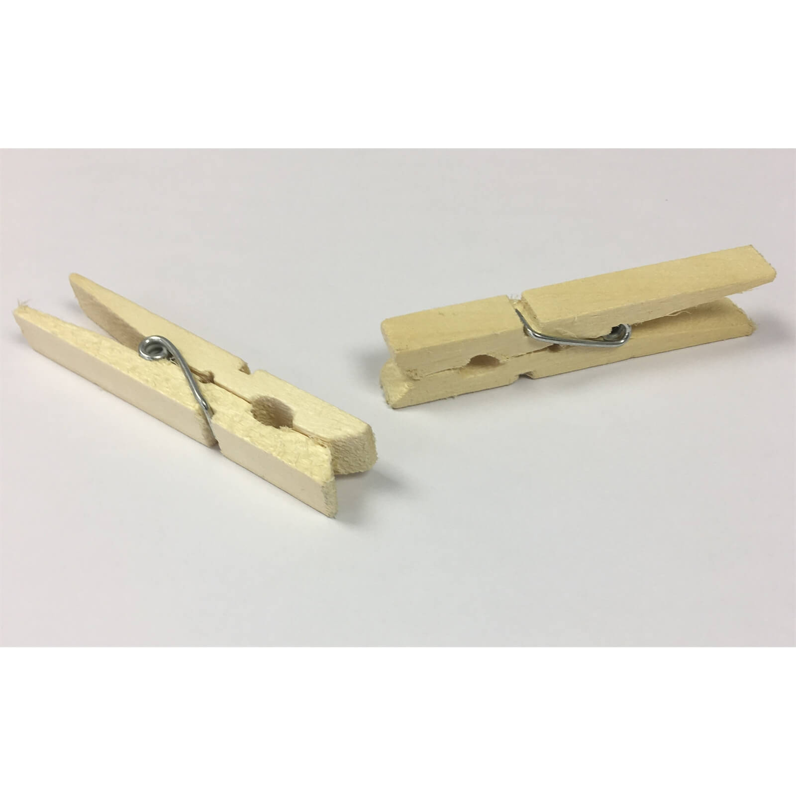 Dry Natural 36 Wooden Pegs