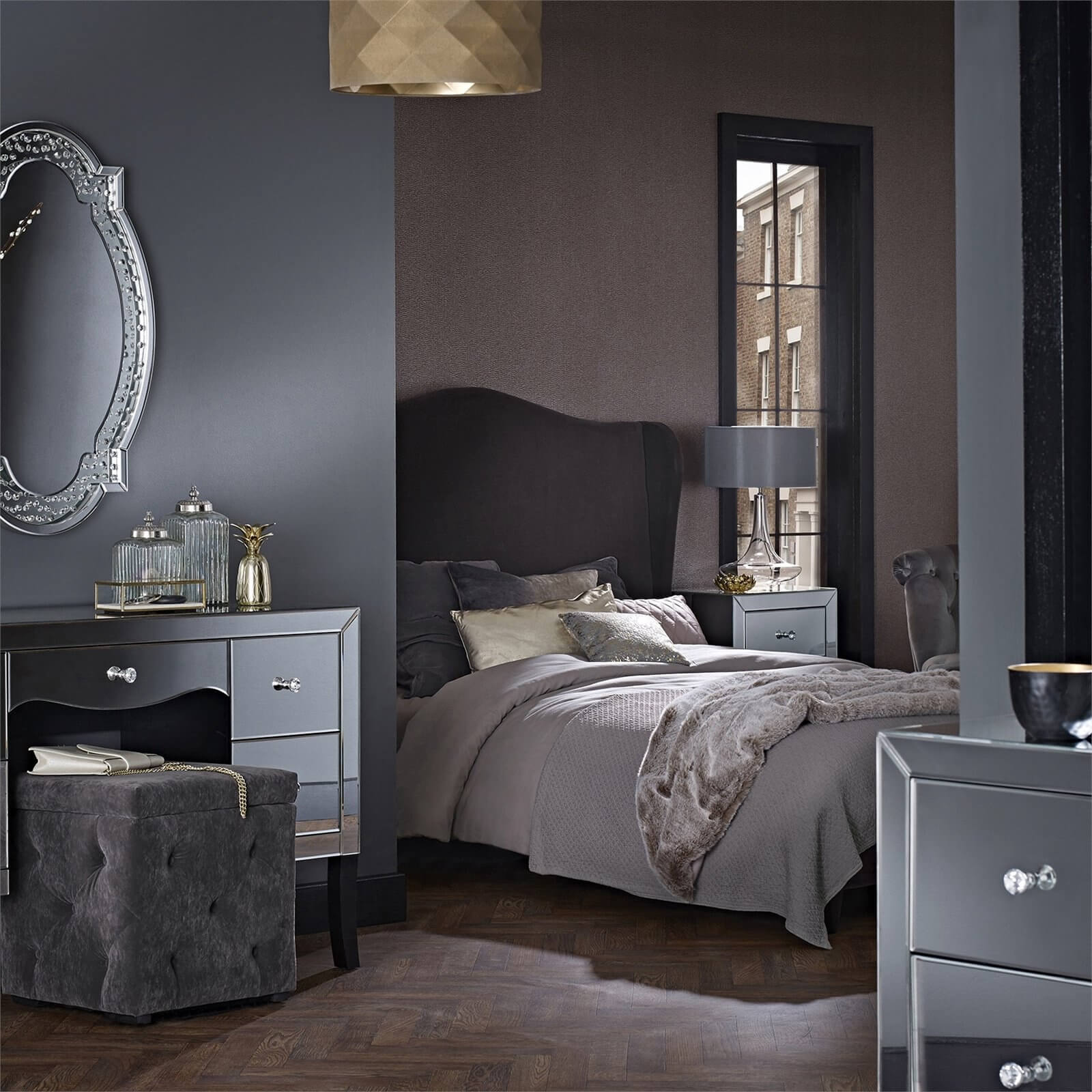 Chateaux Kingsize Bed - Charcoal