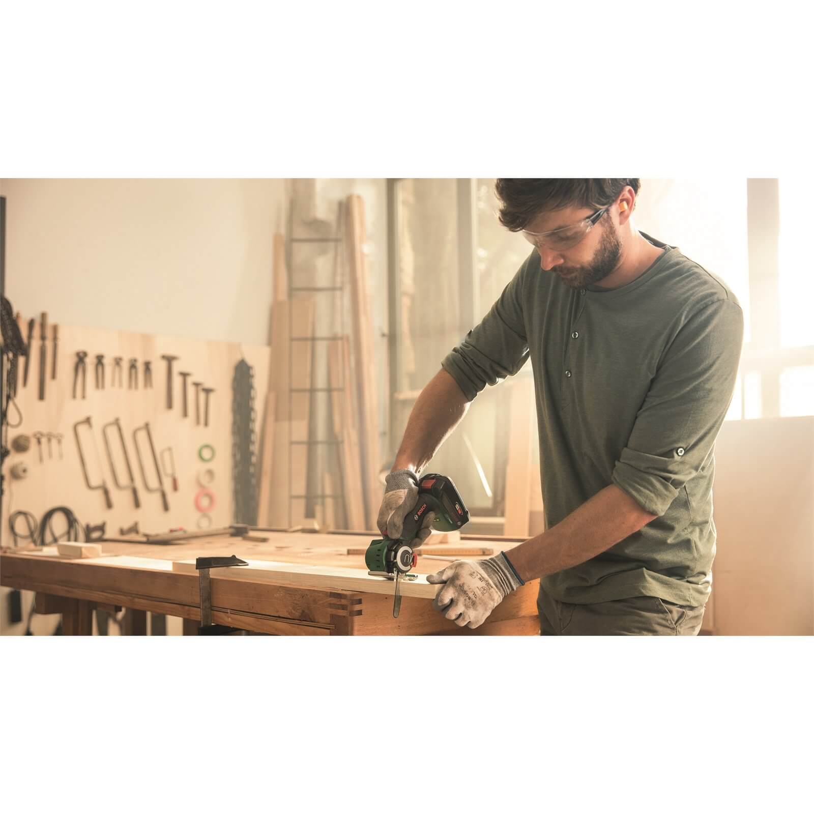 Bosch AdvancedCut 18 Cordless Specialised Saw