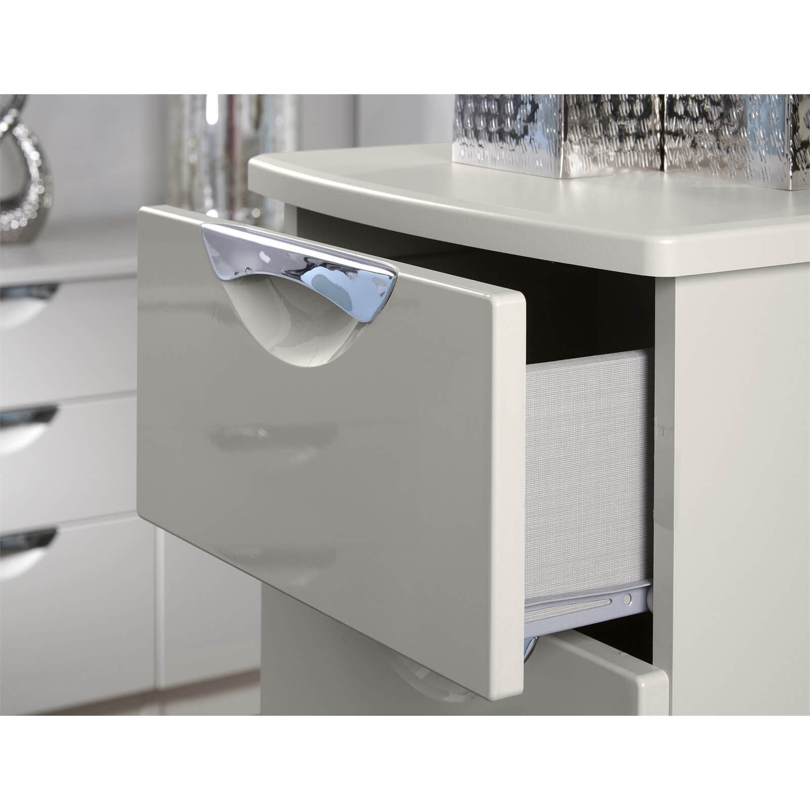 Portofino Kaschmir Gloss 3 Drawer Bedside Cabinet