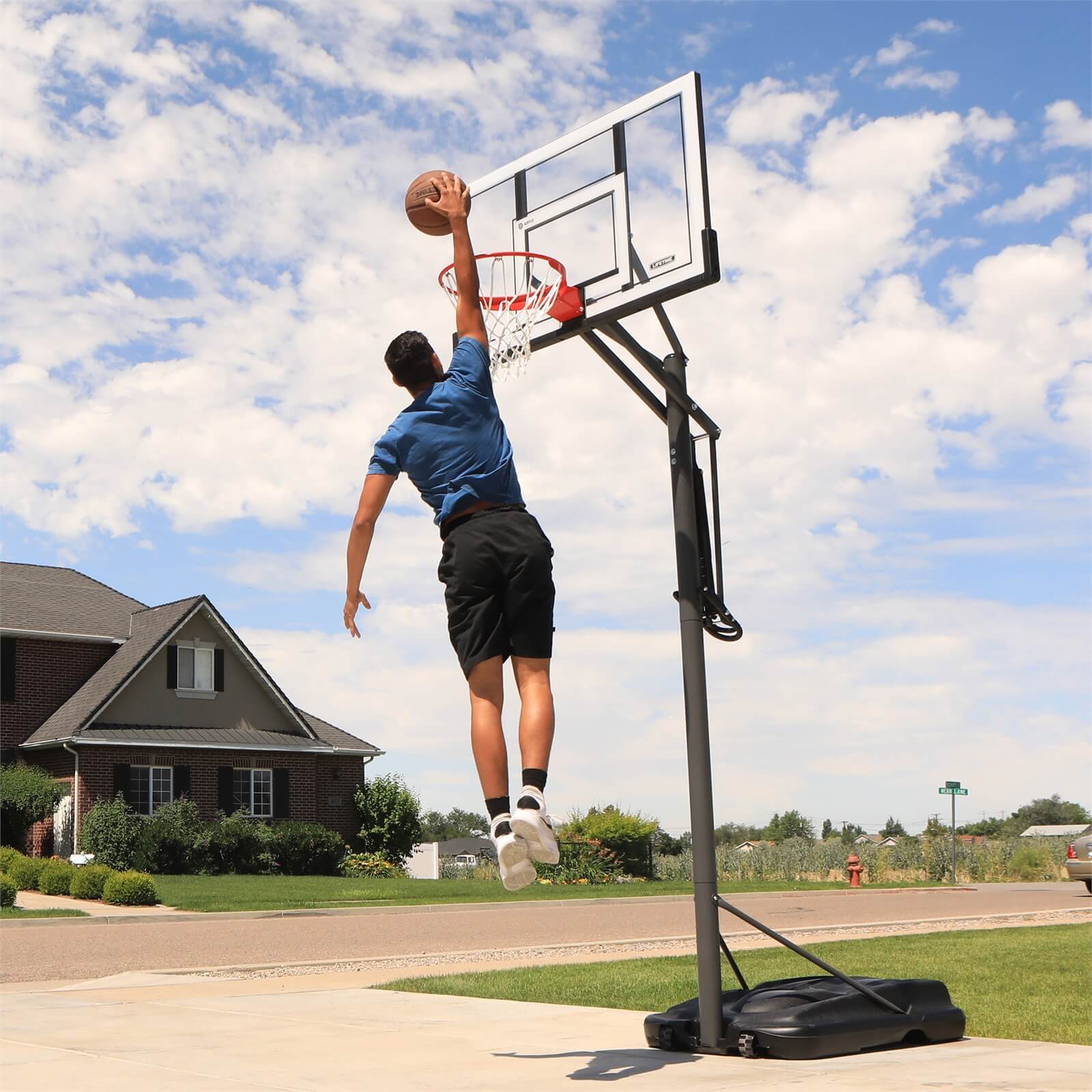 Lifetime 54 Adjustable Portable Basketball Hoop