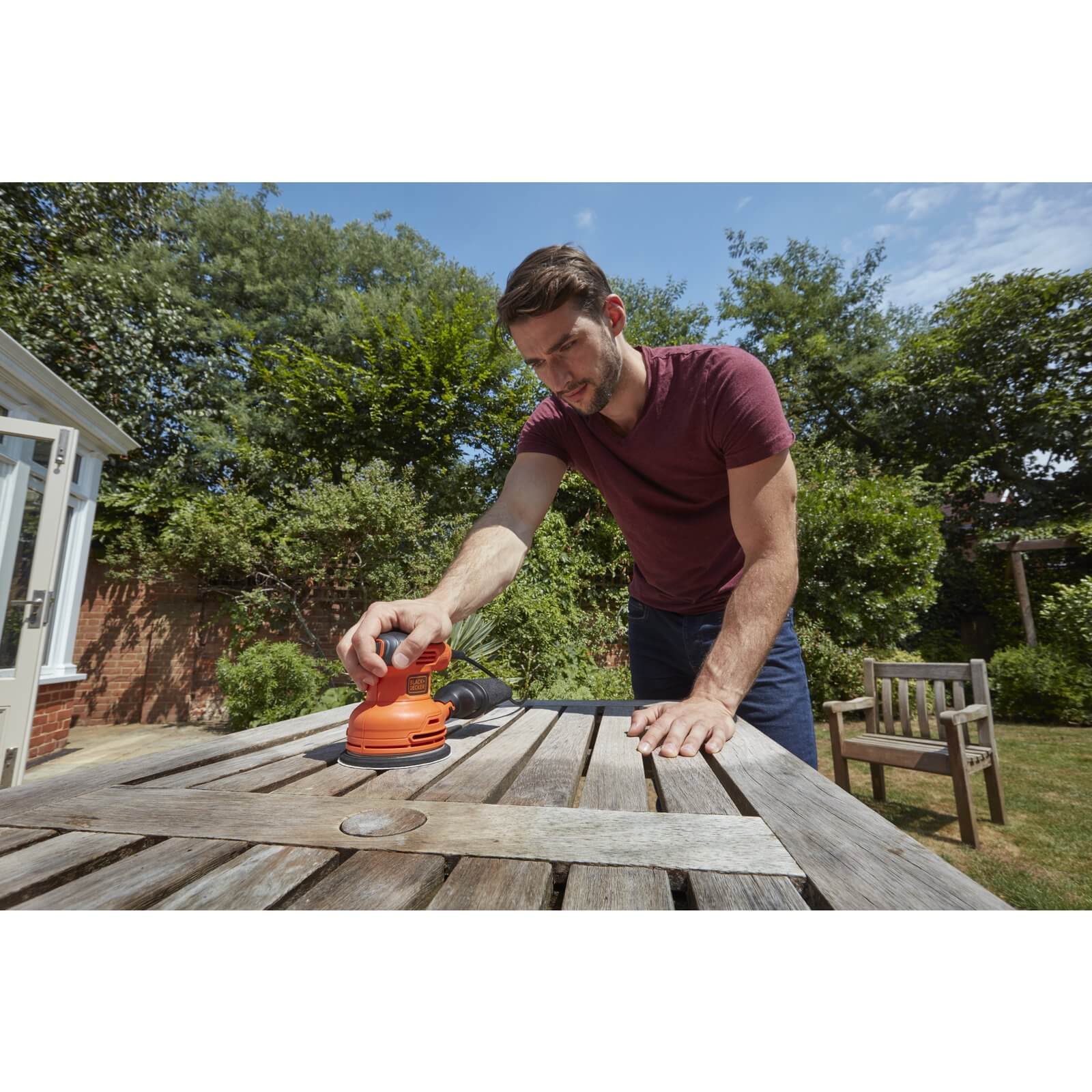 BLACK+DECKER 230W Corded Random Orbital Sander with Sanding Sheet