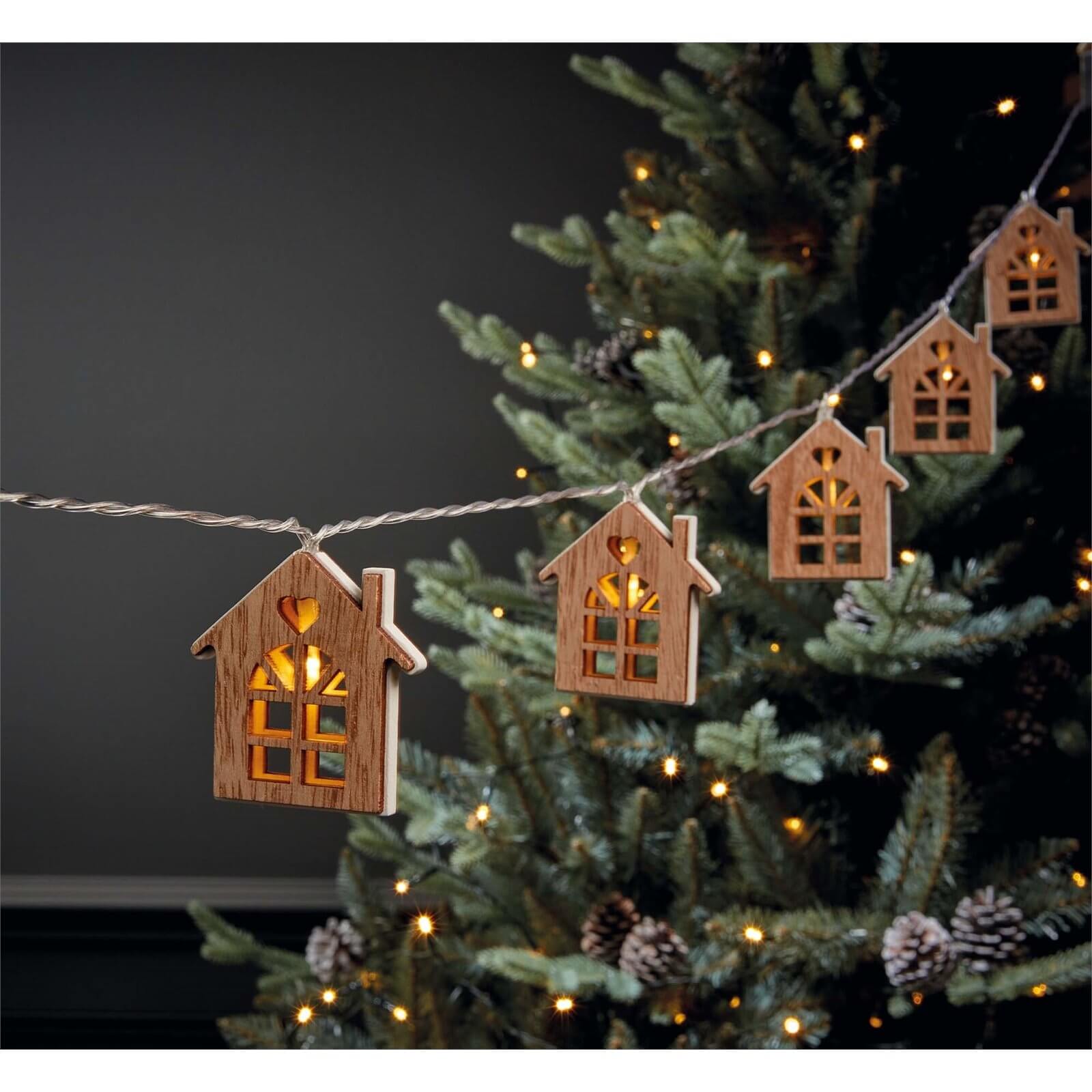 10 Wooden House String Lights (Battery Operated)