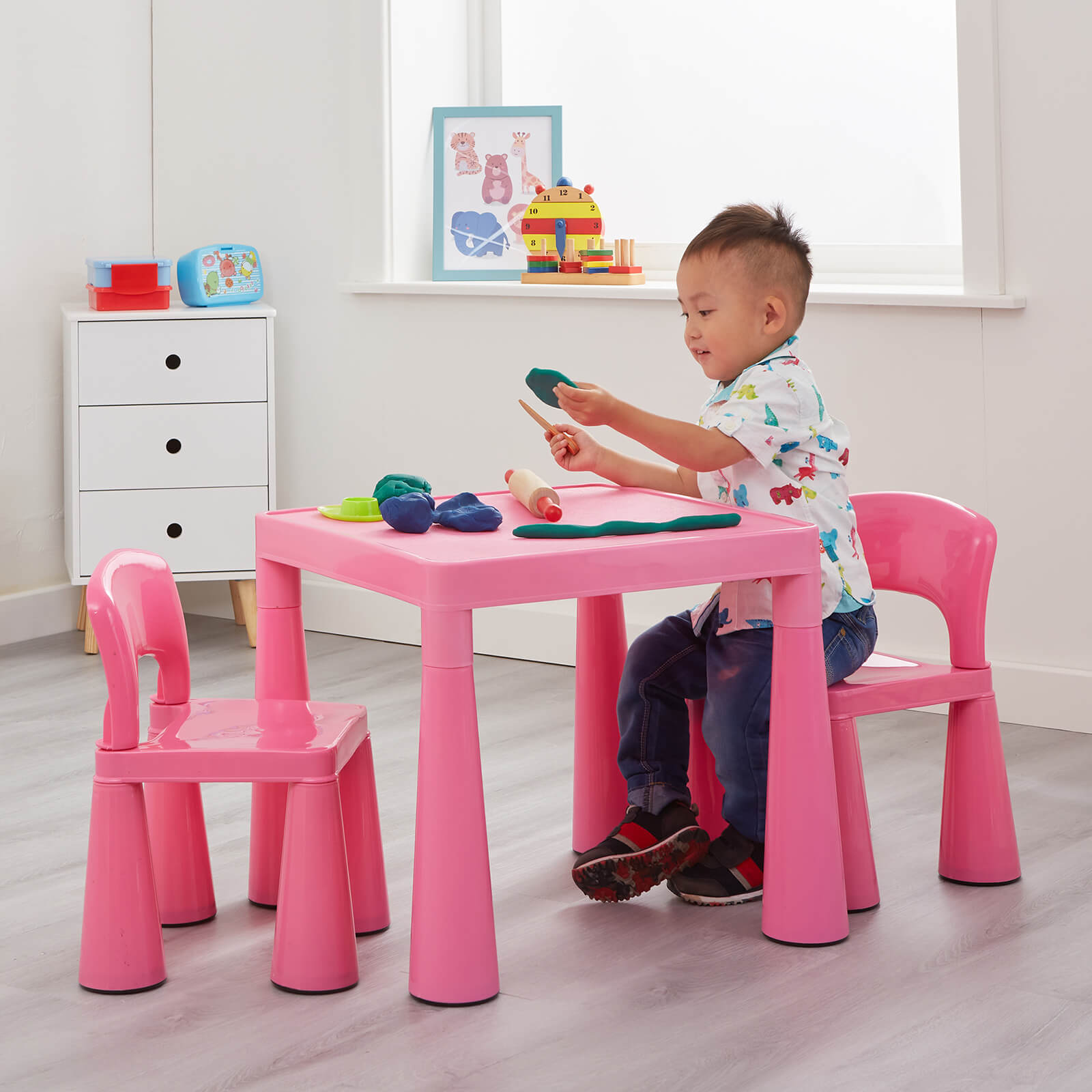 Classic Pink Table and 2 Chairs