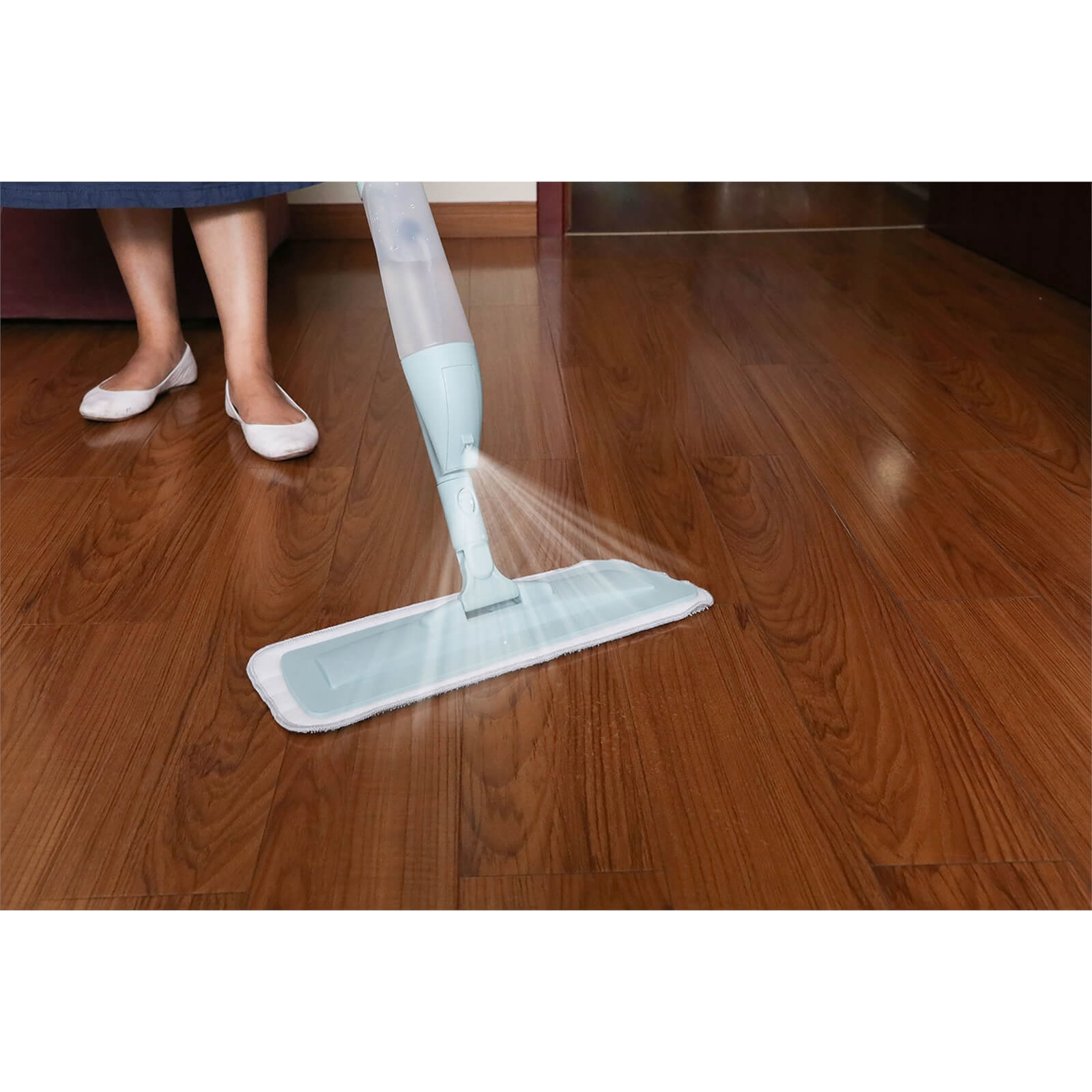 Mop with Spray Applicator